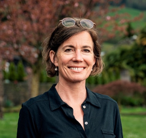 Porträt von Prof. Dr. Barbara Bader